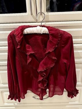 Doen Henri Top in Crimson Size Small NEW